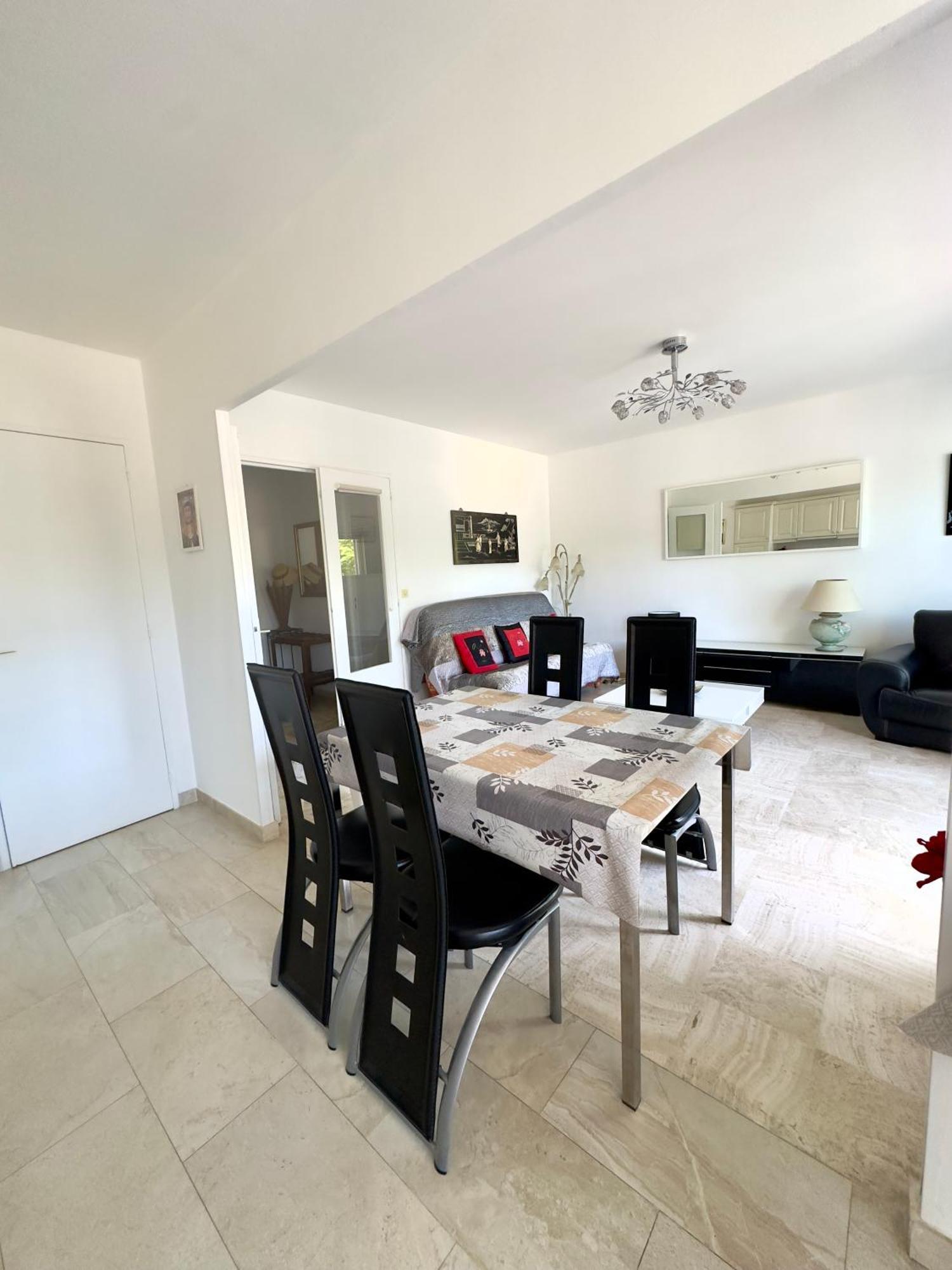 Appartement 2 pièces Cavalaire/Mer Extérieur photo