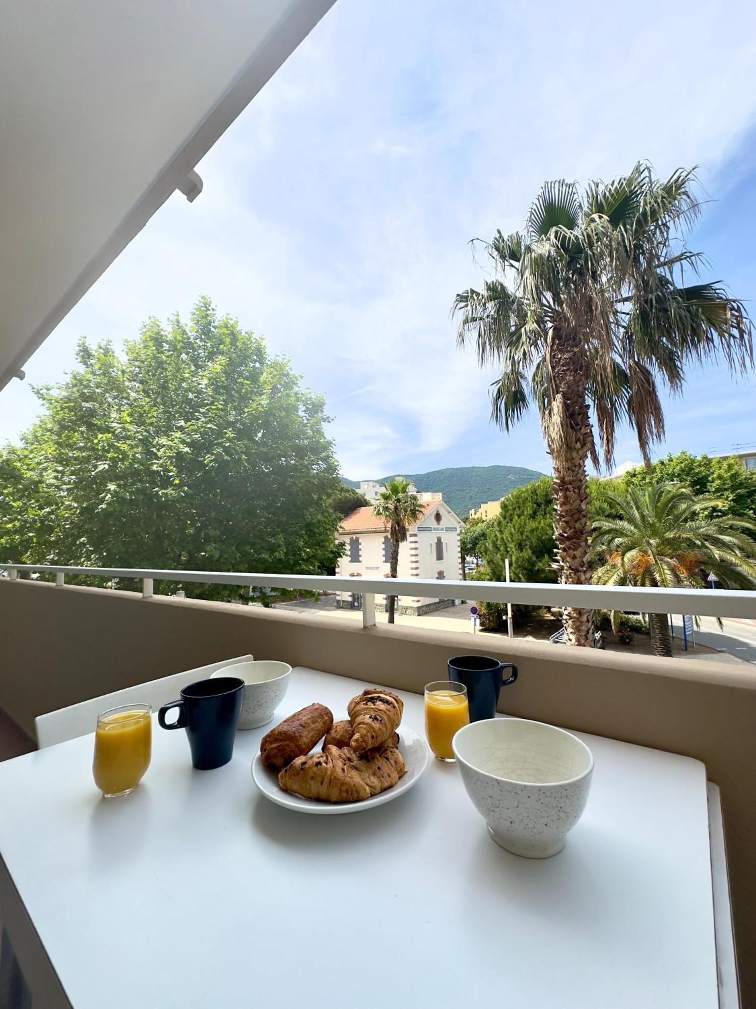 Appartement 2 pièces Cavalaire/Mer Extérieur photo